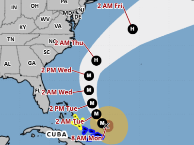 Video: Watch as Air Force flies through Hurricane Erin